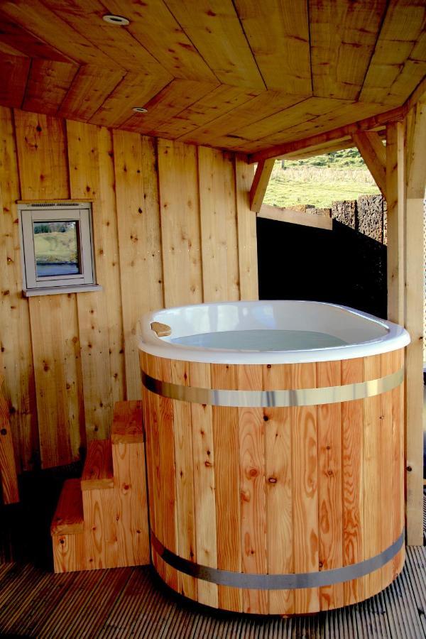 Skye Cabins Skeabost Luaran gambar