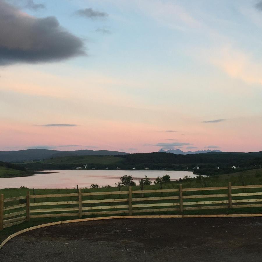 Skye Cabins Skeabost Luaran gambar