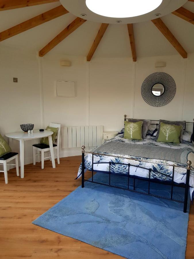Skye Cabins Skeabost Luaran gambar
